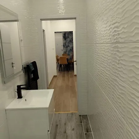 Pomposa Grand Premium Sea View * リド・ディ・ポンポーザ