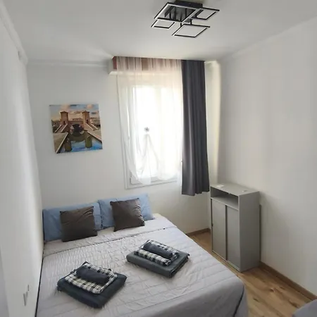 Pomposa Grand Premium Sea View Apartamento