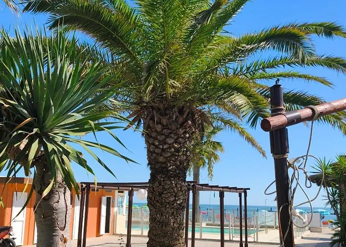 Pomposa Grand Premium Sea View